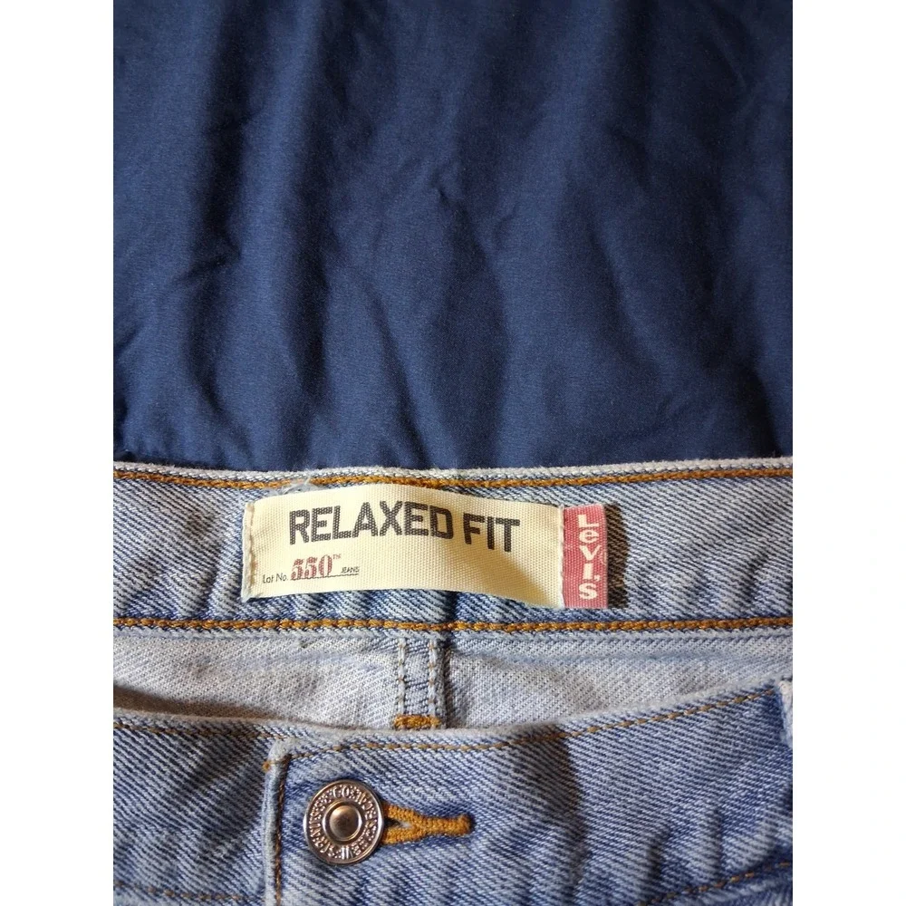 Levi's 550 Relaxed Fit Men's Relaxed‎ Jeans Size 42x30 Blue Light Wash Denim